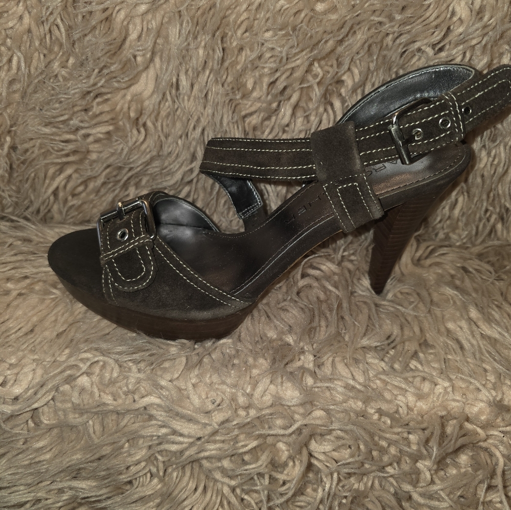 Brown Heels with Sturdy Design and Comfortable Fit